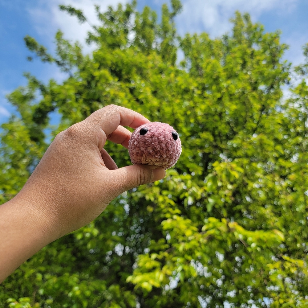 [ONE] Pink Handmade Crochet Stress Ball , Cat Toy